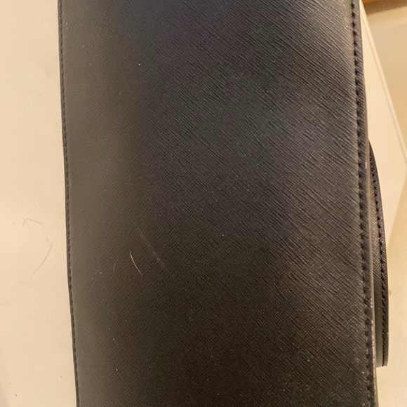 Brand new Michael Kors tote smoke and pet free home - Picture 3 of 4